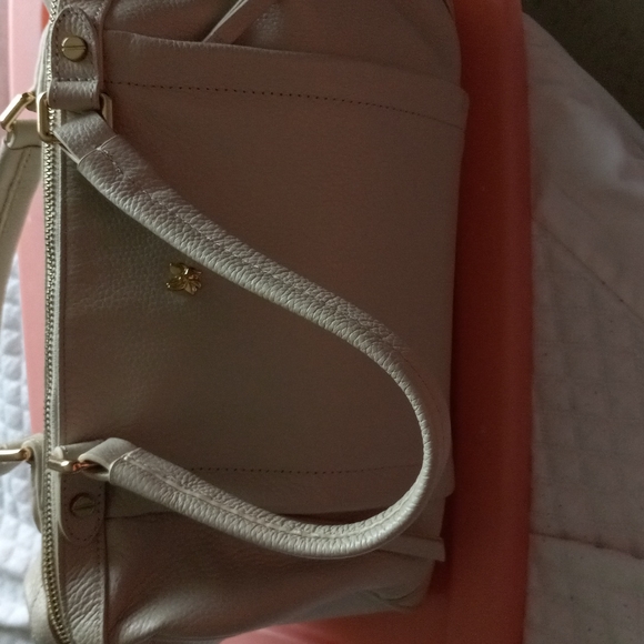 Like new beautiful cream color hand bag Ora delphine - Picture 4 of 5